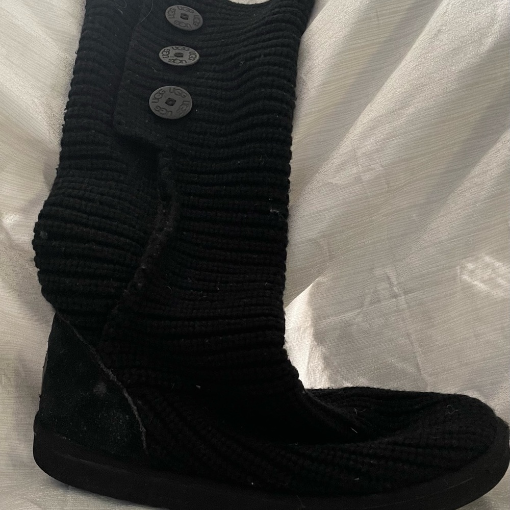 Uggs black size 8